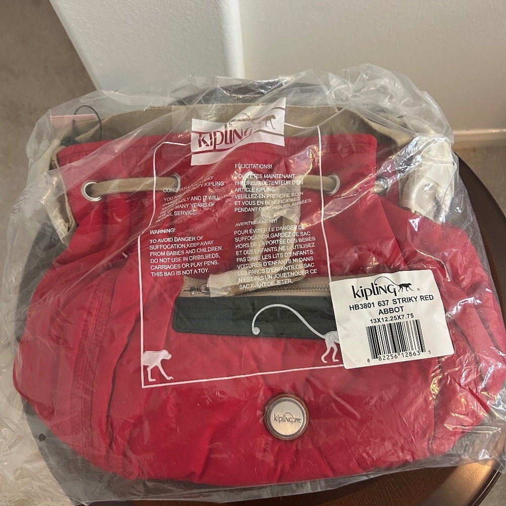 Kipling red bucket bag new with tag